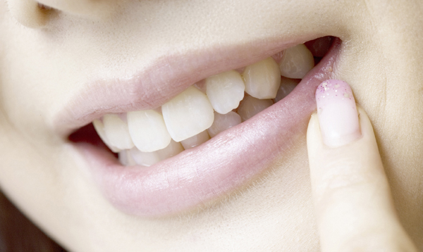 [新聞] 護牙吃什麼好？ 6種營養素打造牙齒健康