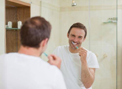 刷牙應該要用幾分鐘？正確的預防牙周炎和口臭的方法一次教給你