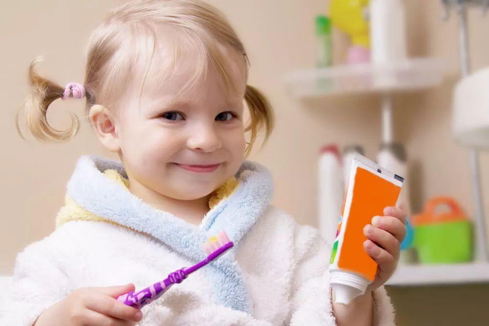 如何選購合適的兒童牙刷？教你4點搞定！